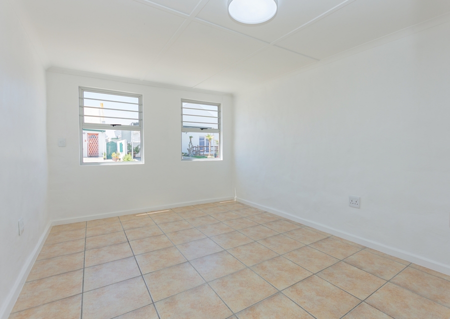 2 Bedroom Property for Sale in Velddrif Western Cape